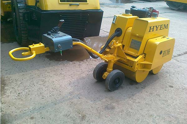 小型壓路機(jī)價(jià)格